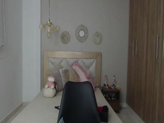 Live sex webcam photo for Emily_evans18 #251740095