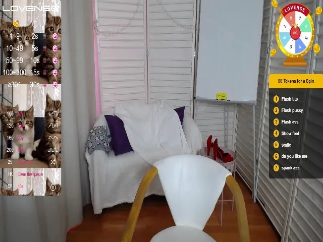 Live sex webcam photo for StayWild21 #258918873