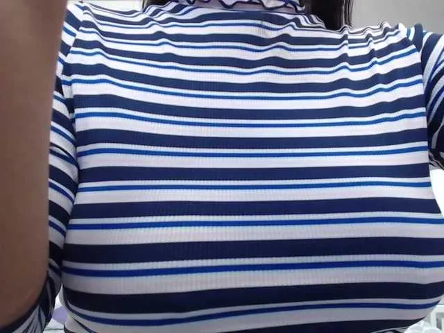 Live sex webcam photo for JackieRoys #241086569