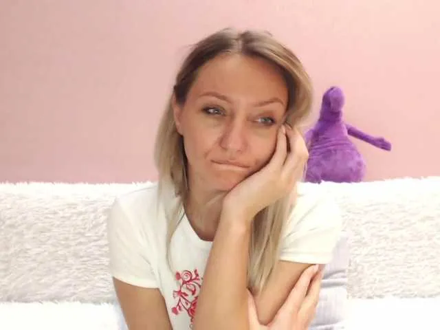 Live sex webcam photo for Gamora- #243161736