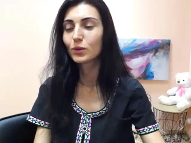 Live sex webcam photo for Miss_Vivian #263210597