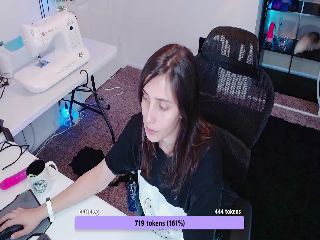 Live sex webcam photo for moonlitfox #252246446