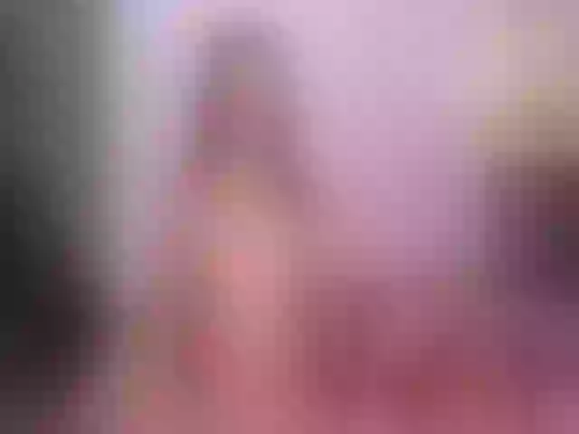Live sex webcam photo for LiseFox #253609593