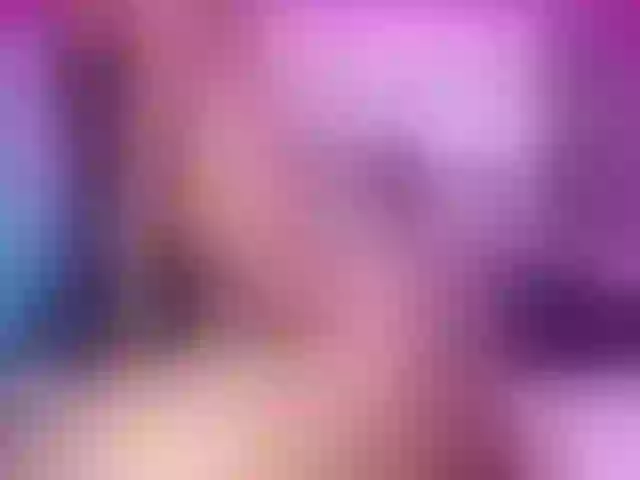 Live sex webcam photo for EmmySweett #264713133