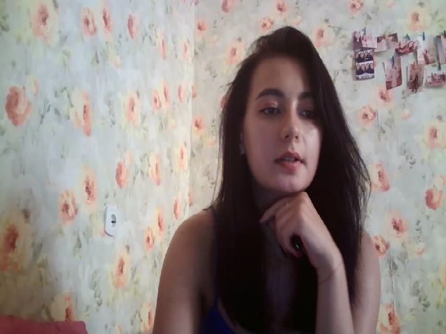 Live sex webcam photo for lolly_hollyy #264876775