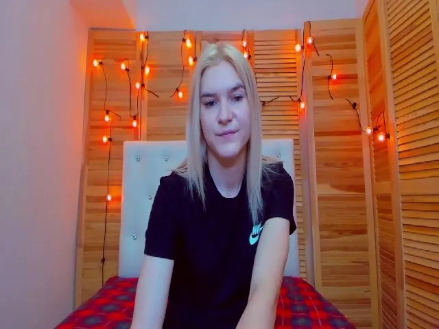 Live sex webcam photo for MarliTes #252363006