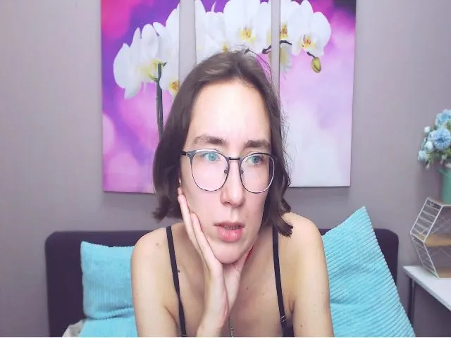 Live sex webcam photo for CleverAlexiss #261882887