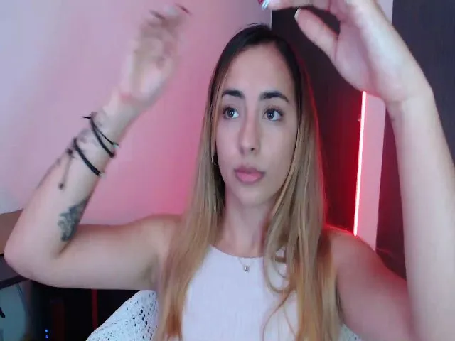 Live sex webcam photo for April_dew #260083104