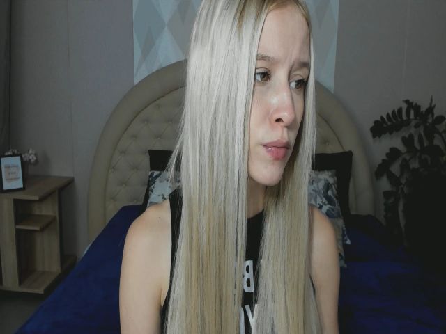 Live sex webcam photo for Tery_Hether #258811571