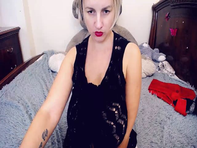 Live sex webcam photo for Margo_curvy #264408898