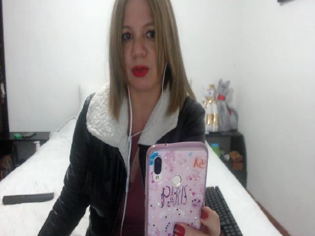 Live sex webcam photo for Gaby_martinez #252945846