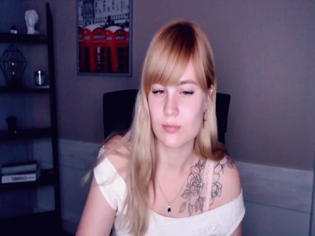 Live sex webcam photo for AdelinaBlondy #260656432