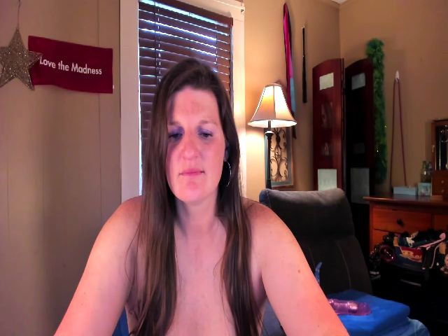 Live sex webcam photo for KellyCarolina #252918857