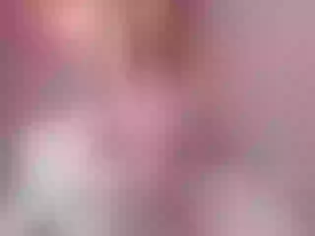 Live sex webcam photo for EmmaSiff #257651073