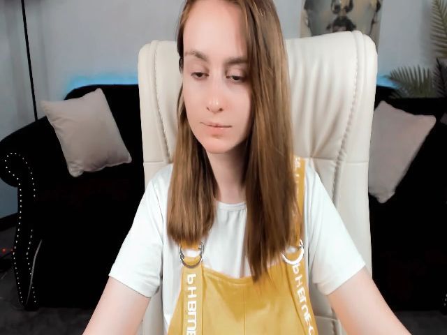 Live sex webcam photo for MissTianaa #258336791