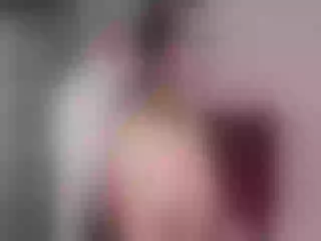 Live sex webcam photo for Sun_kissed1 #263633732
