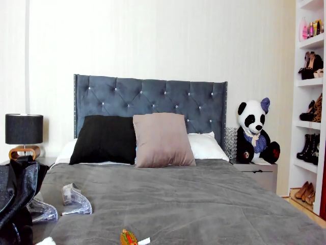 Live sex webcam photo for Diamantaa #256137999