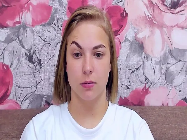 Live sex webcam photo for TataArdent #261776299