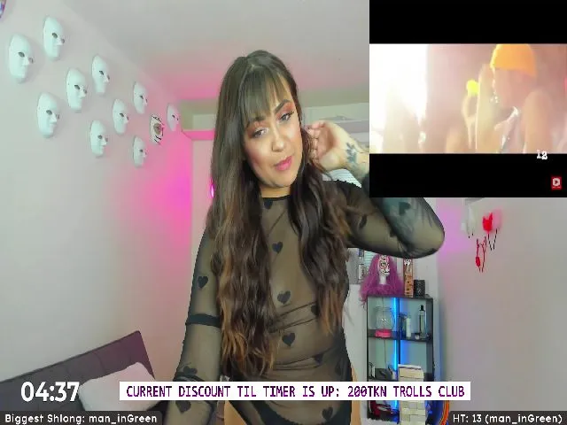Live sex webcam photo for Glitt3rSlut #252310560