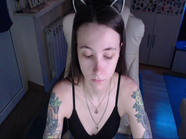 Live sex webcam photo for KeyshaLush #257417493