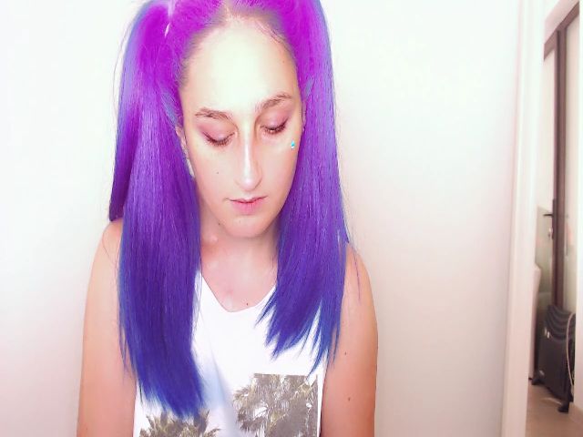 Live sex webcam photo for wetkittycum #254935268