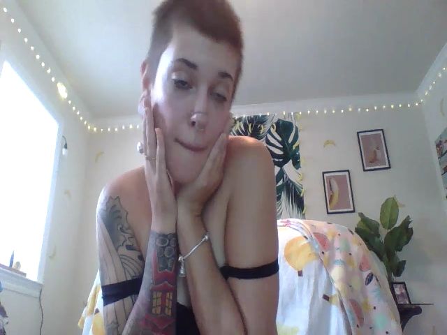 Live sex webcam photo for PonyoLovesHam #262245875