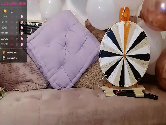 Live sex webcam photo for Lavender_Dove #265095066