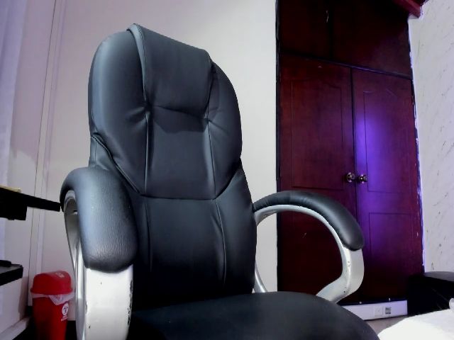 Live sex webcam photo for Marilyncruz__ #264313988