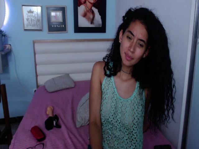 Live sex webcam photo for Jade_lee88 #262742639