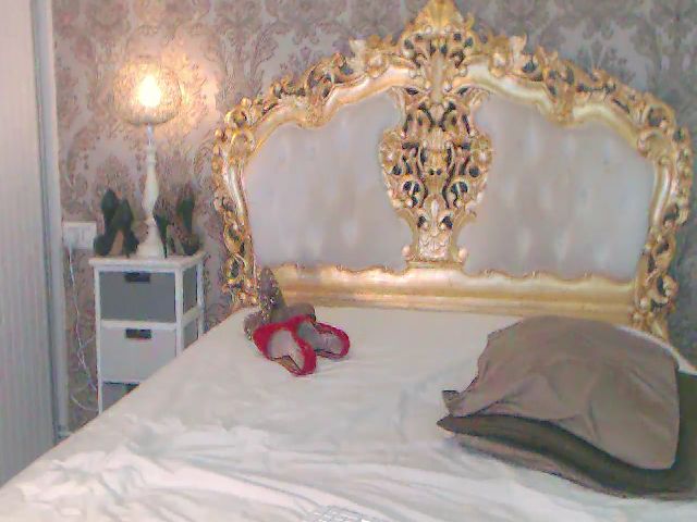 Live sex webcam photo for GoddessKatia #259882895