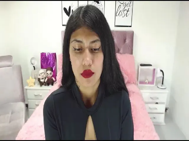 Live sex webcam photo for PeytonBrunett #263540062