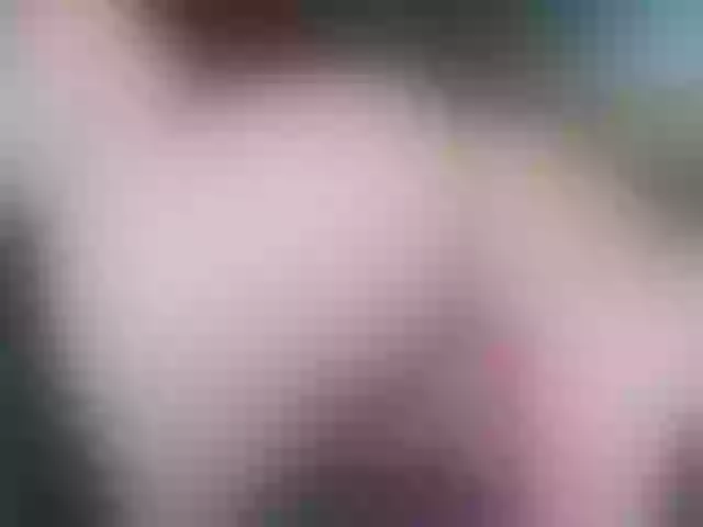 Live sex webcam photo for JenniferLuvv #258555821