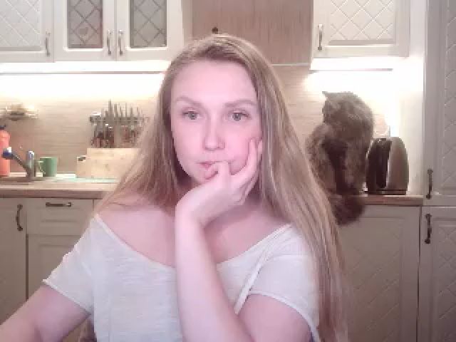 Live sex webcam photo for JaneGrey111 #257077336