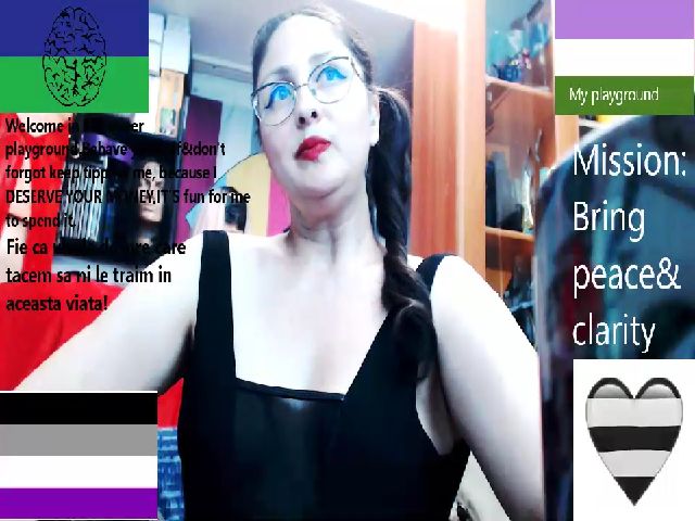 Live sex webcam photo for ImperatrizaS #263280870