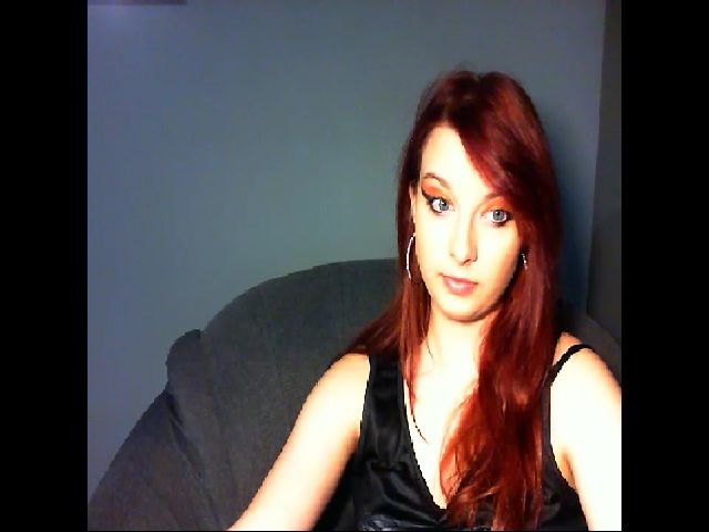 Live sex webcam photo for VirginLuna18 #263108223