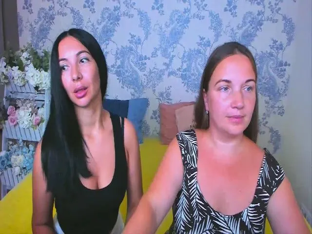 Live sex webcam photo for NikaRysa #254293480