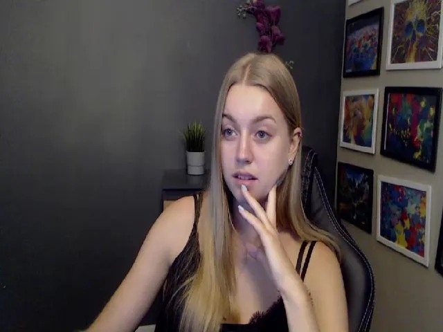 Live sex webcam photo for LUSTerica #252767835