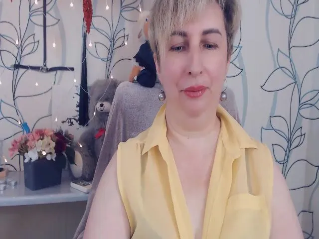 Live sex webcam photo for DepravedMadam #253657705