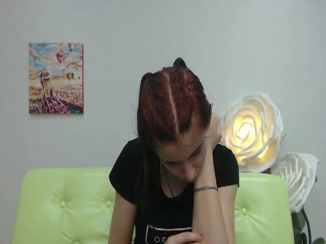 Live sex webcam photo for MollyTravis #261467940