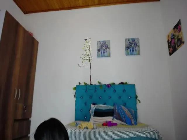 Live sex webcam photo for Eva_08 #261021486