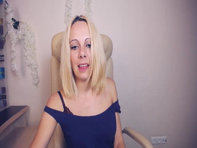 Live sex webcam photo for Casy_wow #258386590