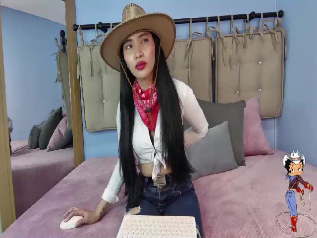 Live sex webcam photo for Alanna_Brown #255425978