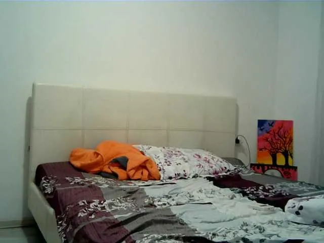 Live sex webcam photo for YOUNGCOUPLE20 #250002047