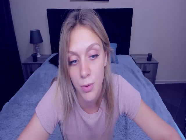 Live sex webcam photo for MeganKind #255589963