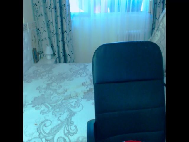 Live sex webcam photo for SonyaHotMilf #252558027