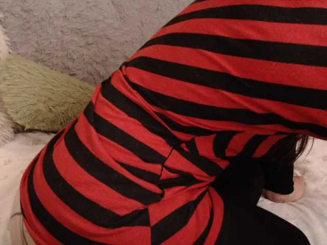 Live sex webcam photo for La-lla #242414833