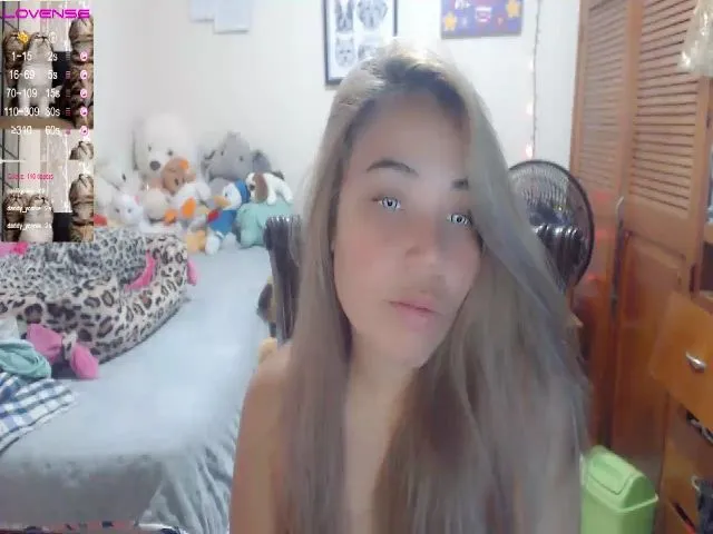 Live sex webcam photo for Meganhill_ #262408010