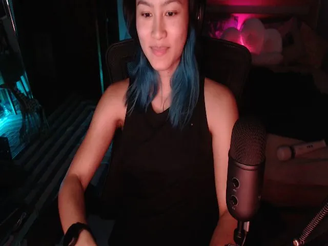 Live sex webcam photo for violishh #265315200