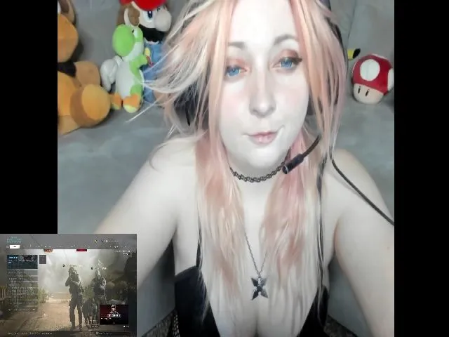 Live sex webcam photo for PrincessBluu #258353488