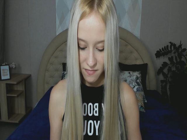 Live sex webcam photo for Tery_Hether #258831453